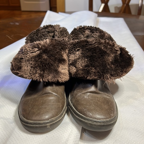 Blowfish Malibu Faux Fur Vegan Leather Boots Womens sz 8.5 Fold Down High Tops - Picture 6 of 8